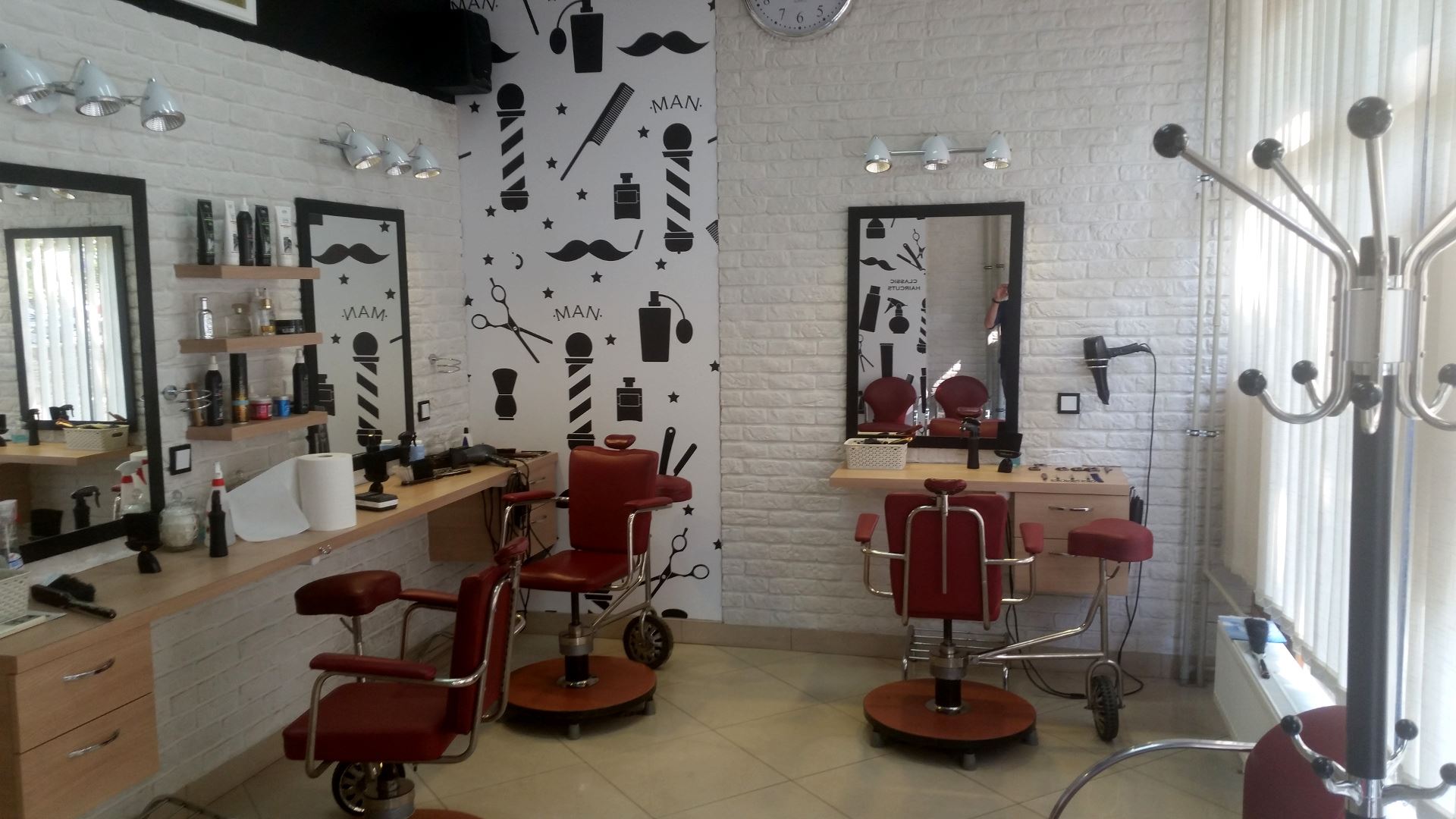 Witaj w salonie fryzjerskim ZENEK Witaj w salonie fryzjerskim ZENEK